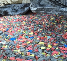 雑色容器粉碎２